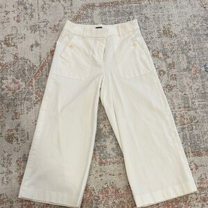 J. Crew white cropped pant , nice fabric with stretch. Great condition